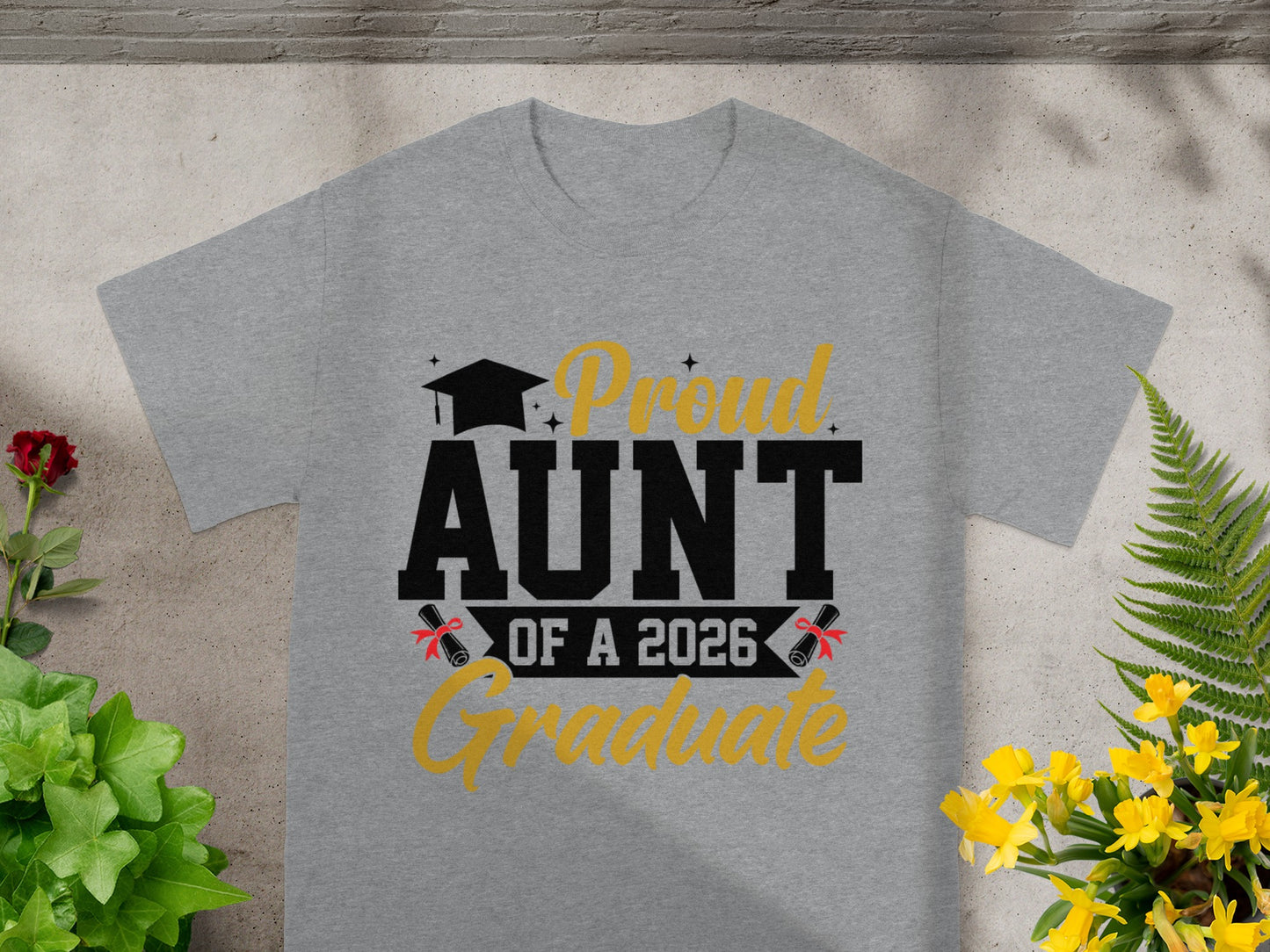 Proud Aunt Of A 2026 Graduate T-Shirt