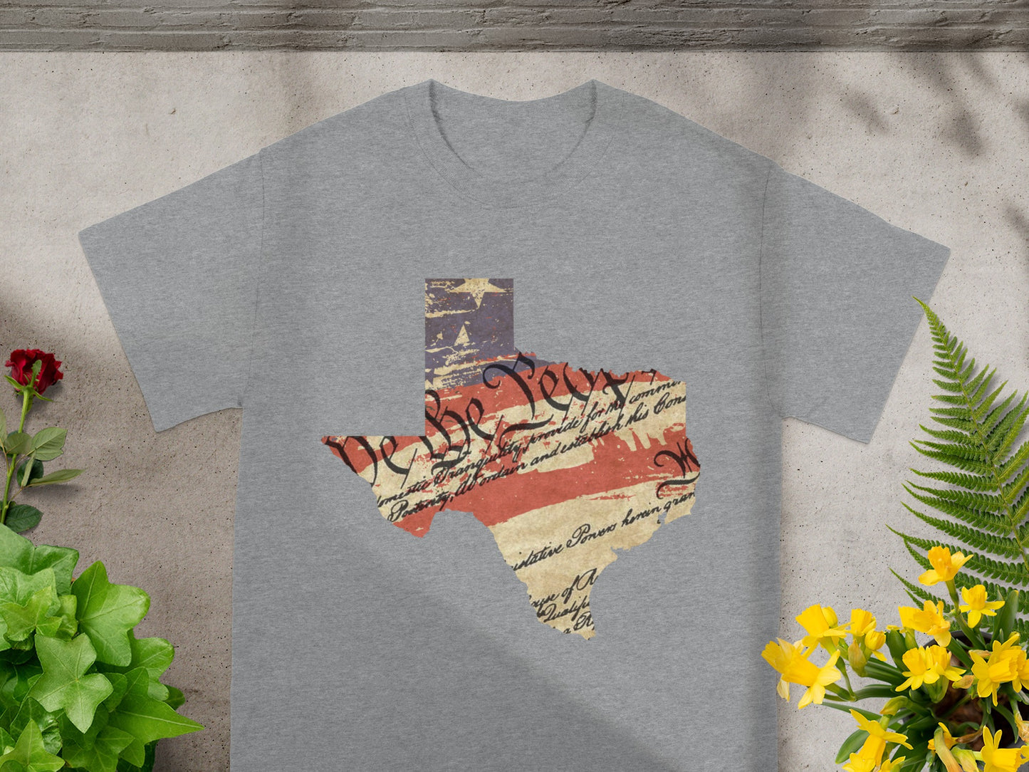 Grey t-shirt with Texas outline featuring US Constitution text.