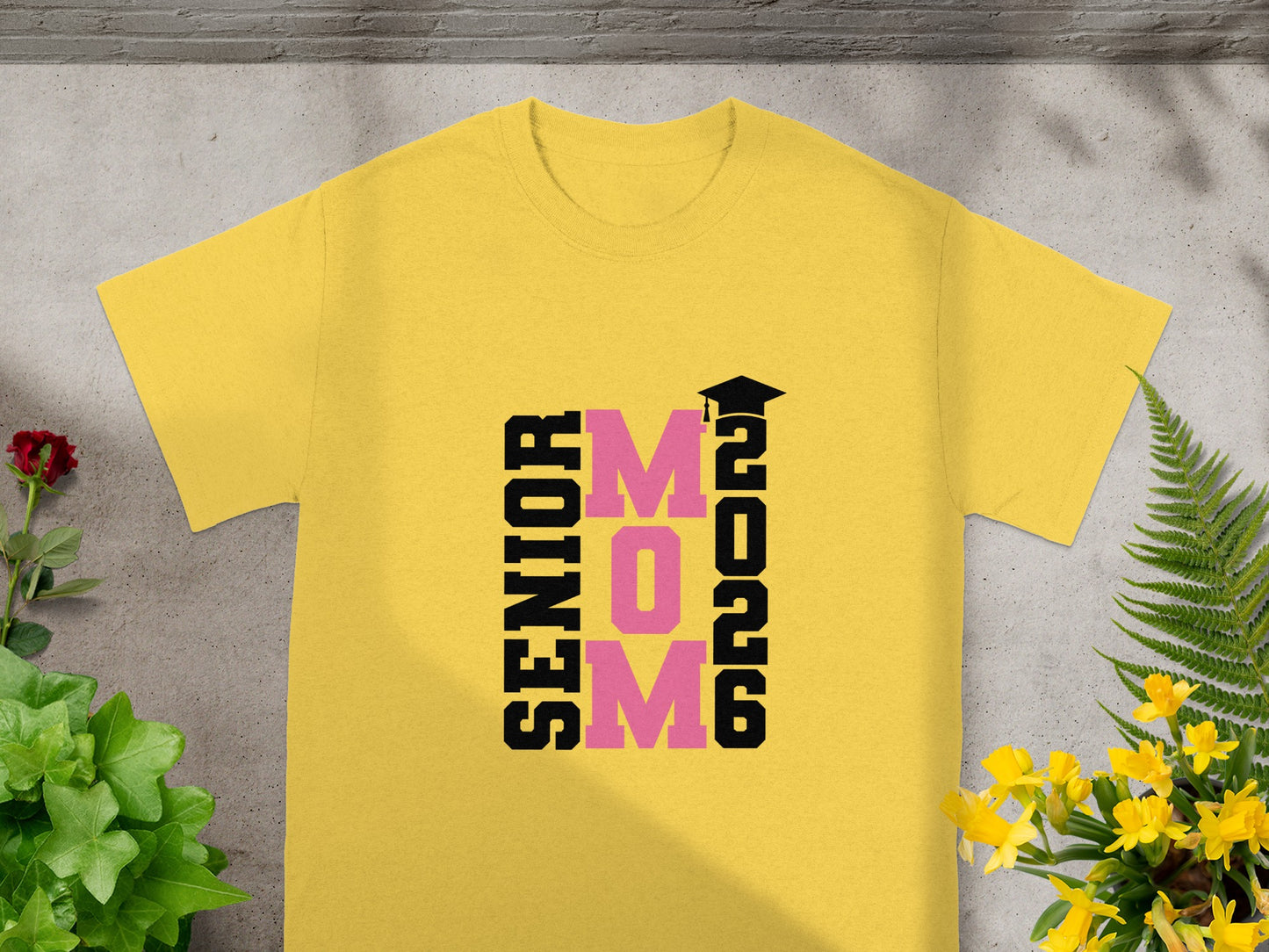 Senior Mom 2026 Graduation T-Shirt for Proud Mothers