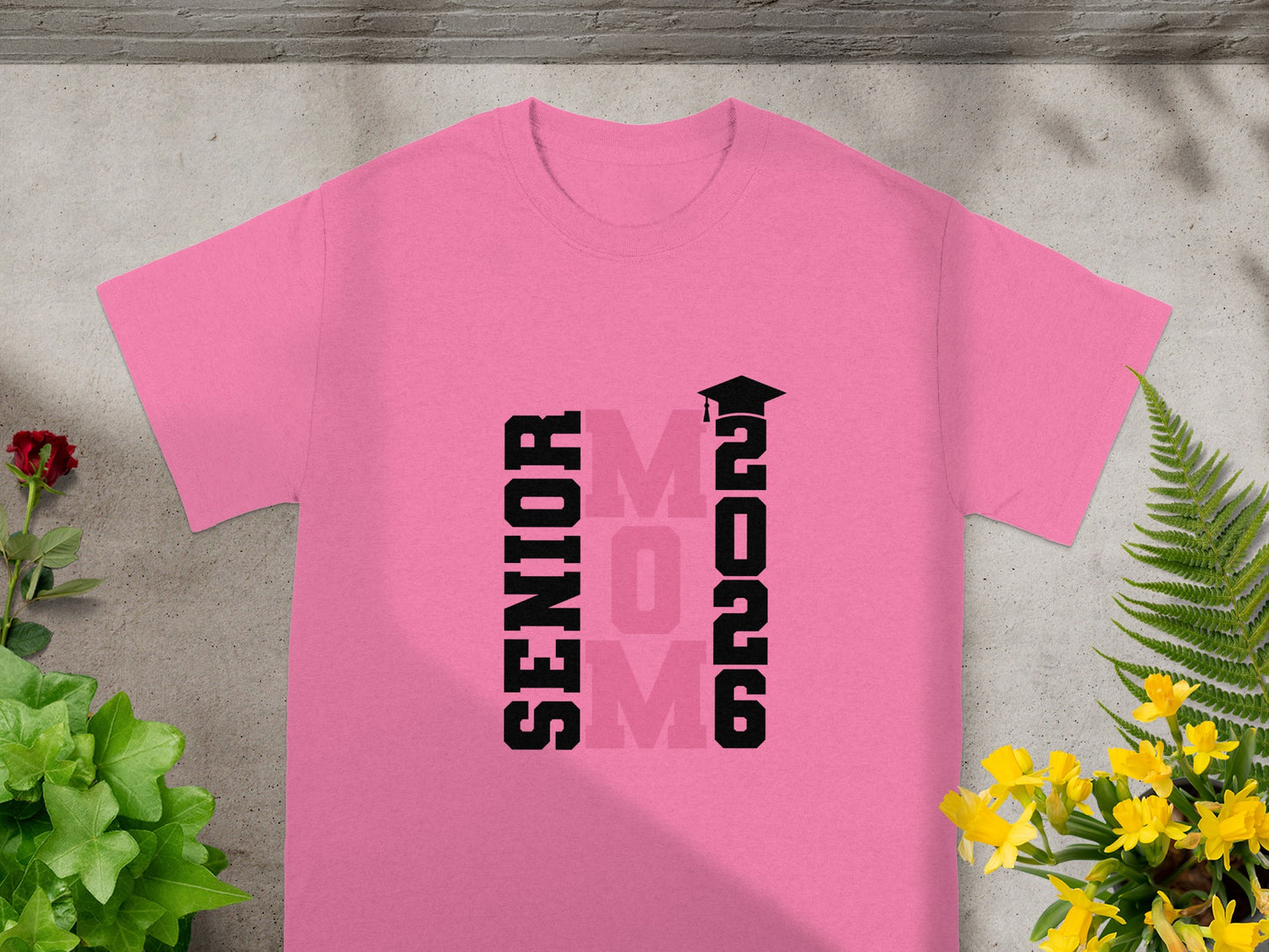 Senior Mom 2026 Graduation Pink Tee Shirt