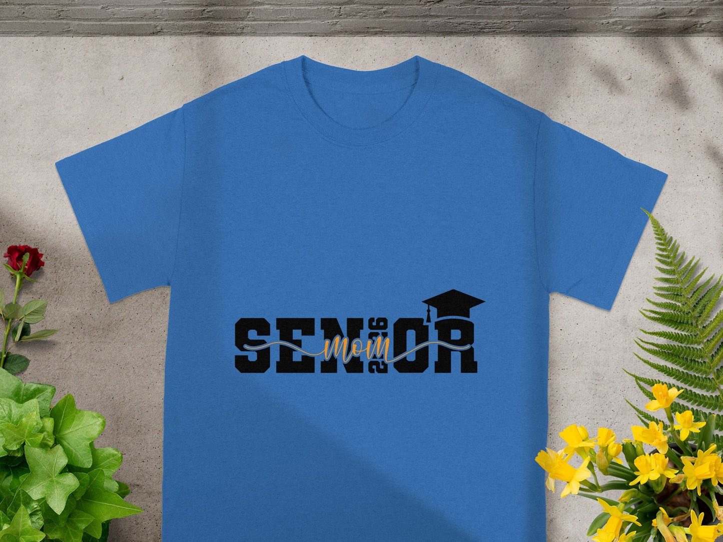 Senior 2016 Mom Graduation T-Shirt for Proud Mothers