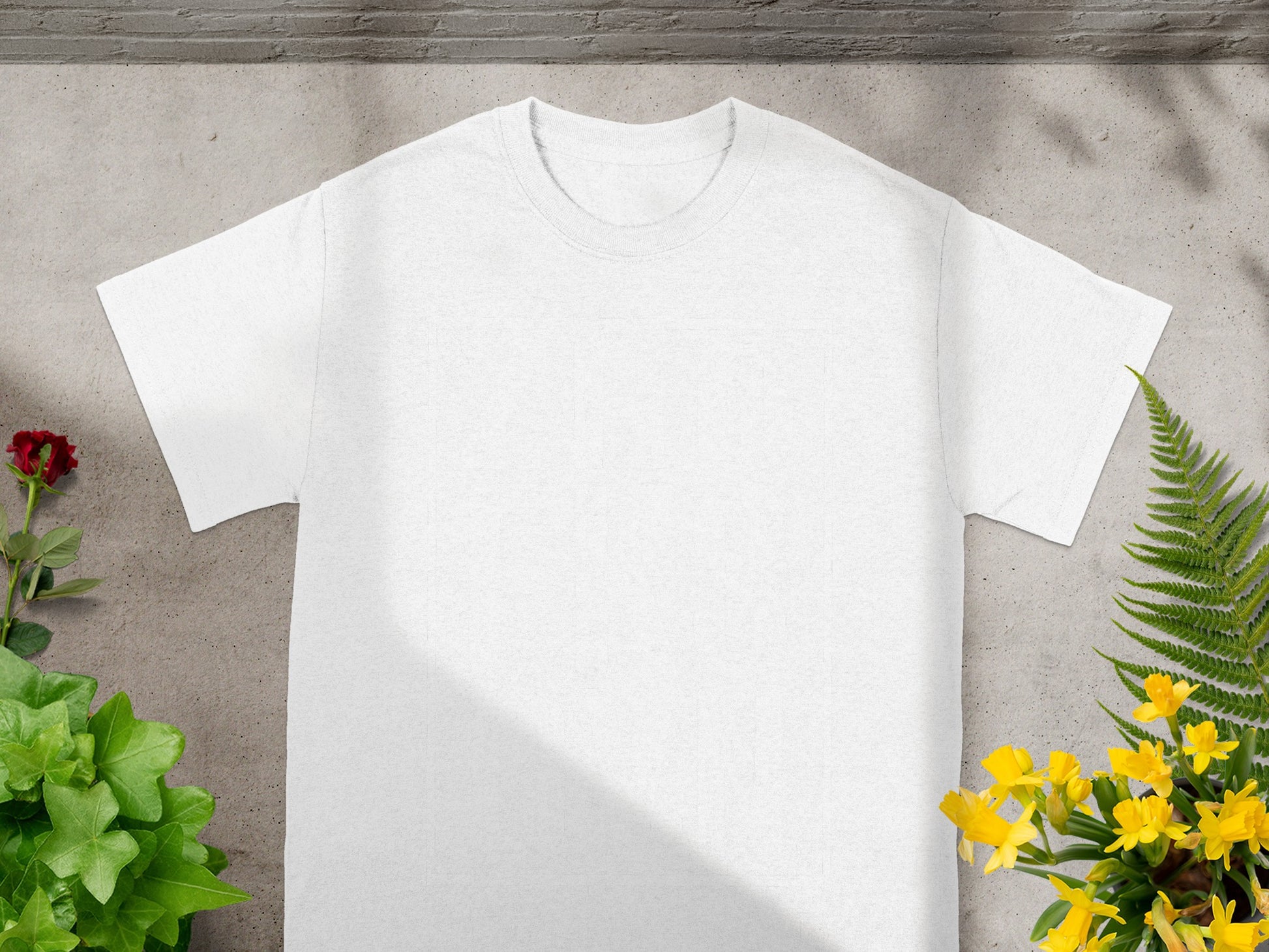 Plain White Short Sleeve Crew Neck T-shirt Product
